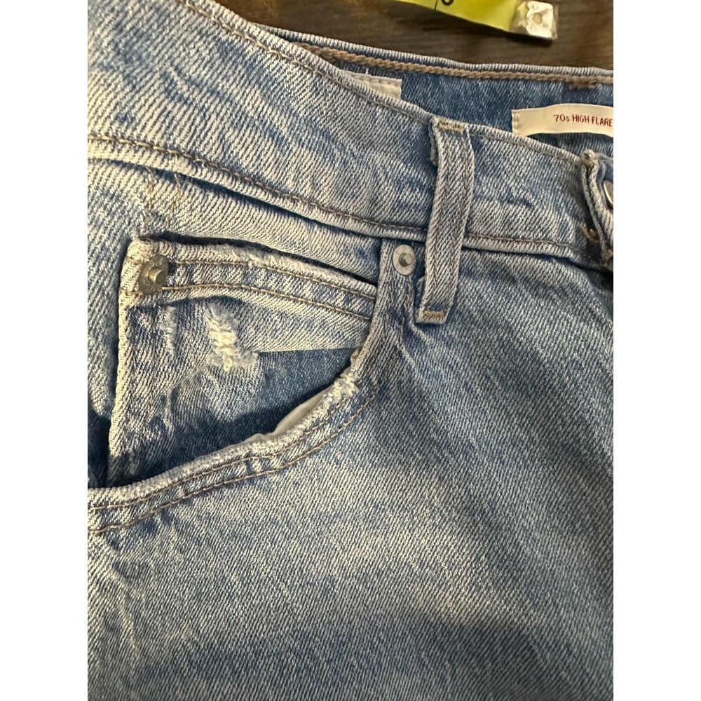 Levi's Premium 70's High Rise Flare Women's Jeans Blue Denim Distressed Size 26 - Picture 5 of 14